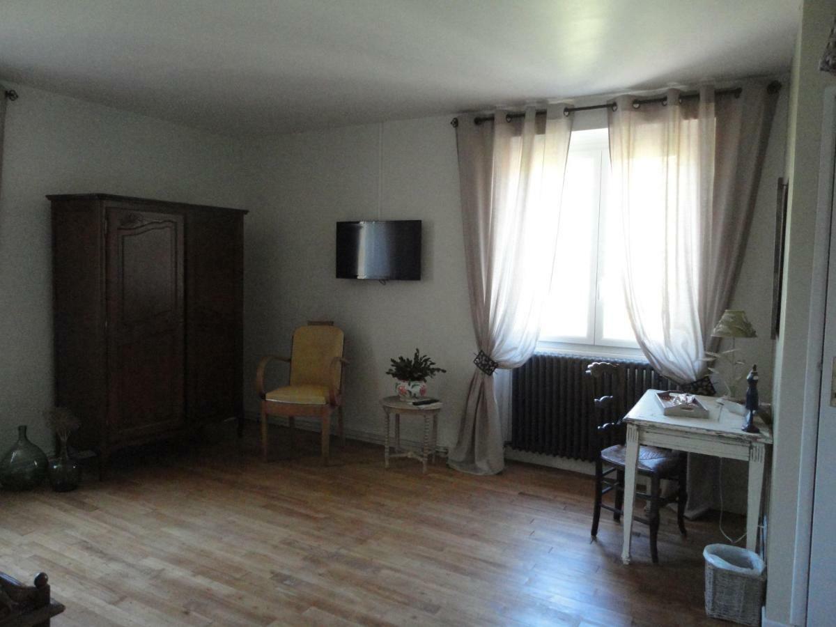 La Chabotine Bed & Breakfast Allas-Les-Mines Exterior photo