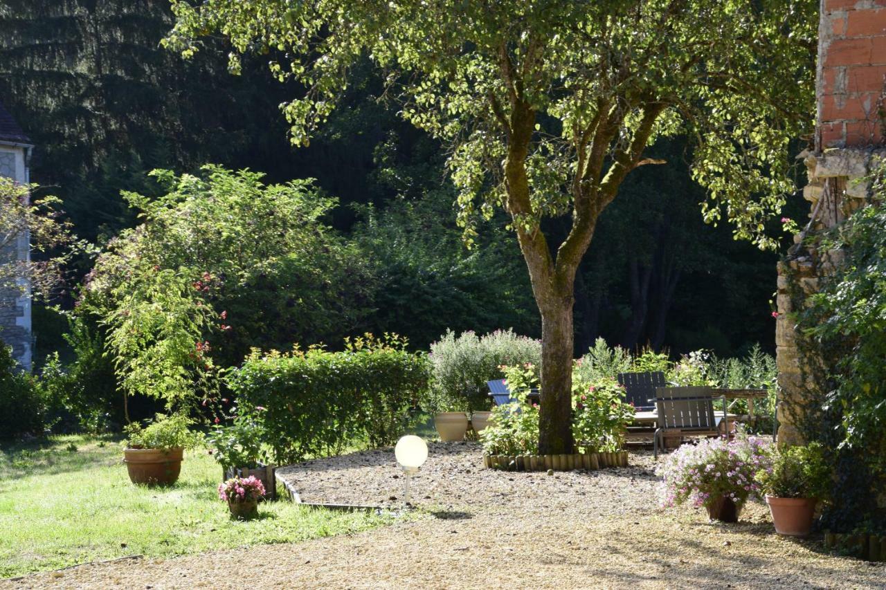 La Chabotine Bed & Breakfast Allas-Les-Mines Exterior photo