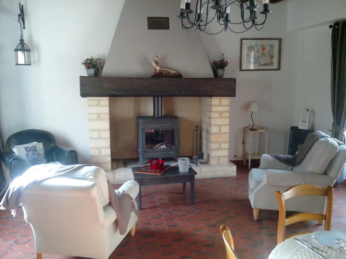 La Chabotine Bed & Breakfast Allas-Les-Mines Exterior photo