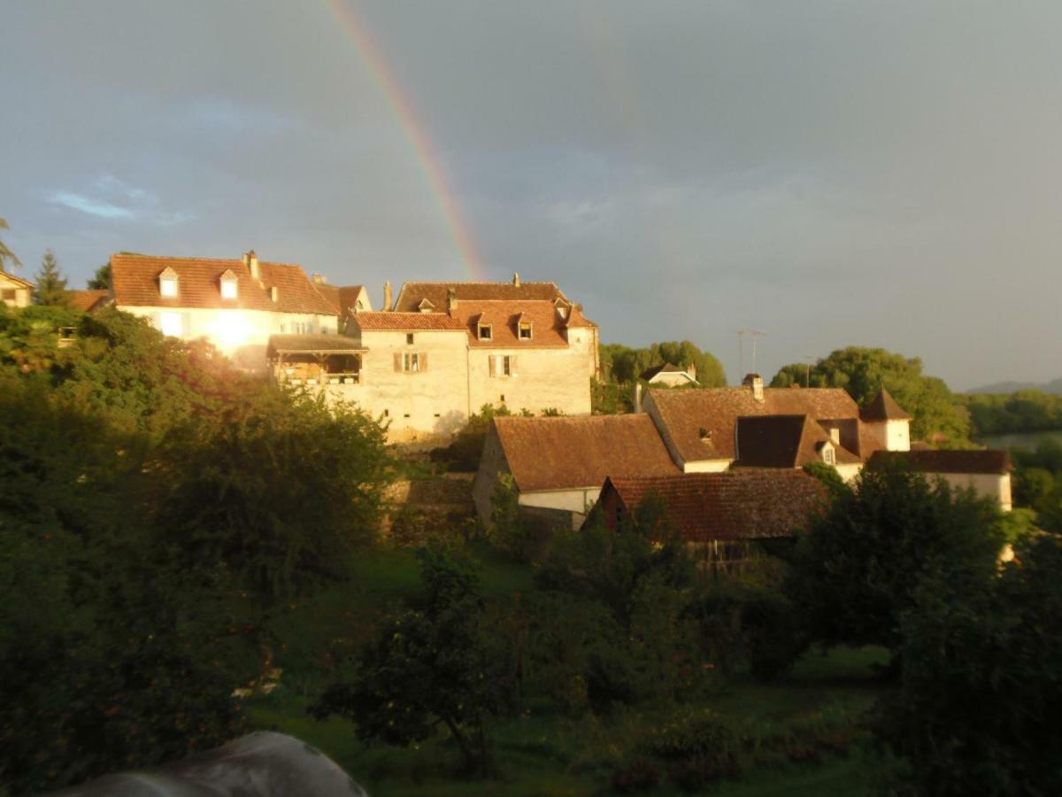 La Chabotine Bed & Breakfast Allas-Les-Mines Exterior photo
